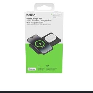 Belkin BoostCharge Pro 2-in-1 Wireless Charging Pad